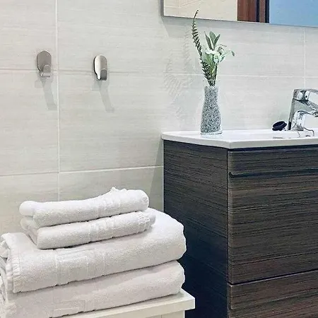 V Morales & Arnal * Ronda